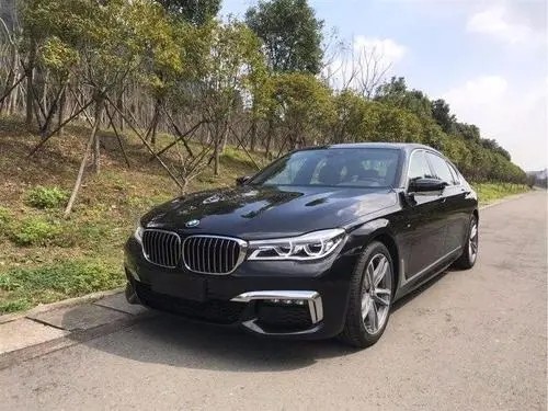 宝马_宝马7系_2018款 750Li xDrive M运动套装_本地牌照图4