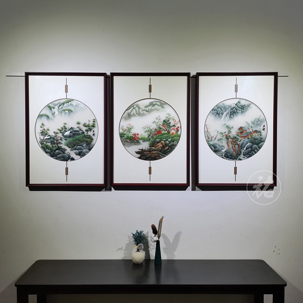 苏绣成品挂画透明丝娟刺绣新中式客厅三联经典款苏绣装饰画图4
