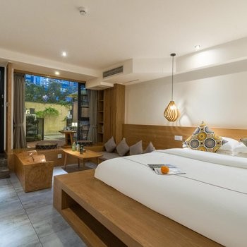 燕巢·独立庭院亲子观景大床房（慕思乳胶床垫+独立庭院观景+河畔露台观四季之美）图4