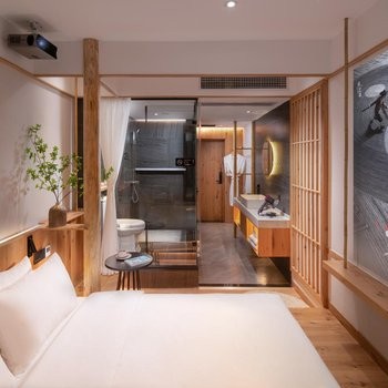 蔺.席居｜榻榻米大床房—国风席居美学·超清投影·高空瞰景图2