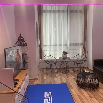 御见光影LOFT精选巨幕投影双床房图5