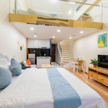 梵朵优选LOFT复式家庭八人间图3