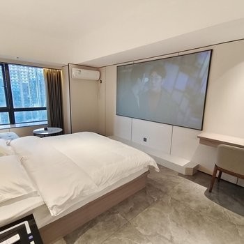 超有范舒享影视大床房图3