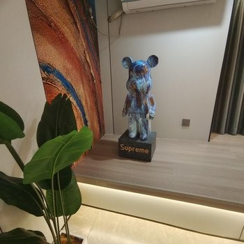 臻享影视大床房图5