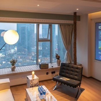 法式奶油新复古风四居三卫loft跃层(高空俯瞰太古里)图5