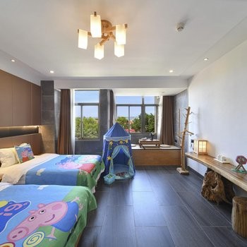 云影日出海景大床房图5