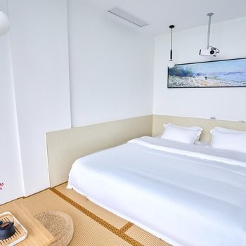 青柠·绝美湖景日出榻榻米大床房图3