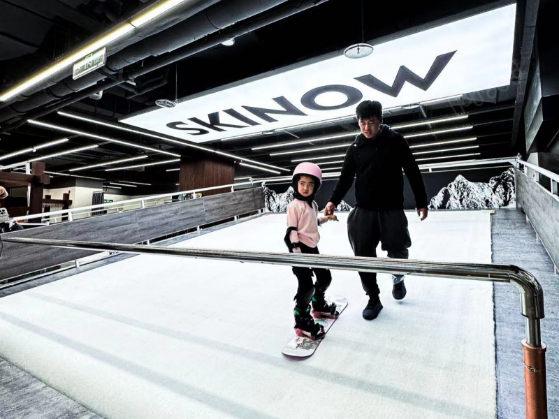 雪乐山室内滑雪图4