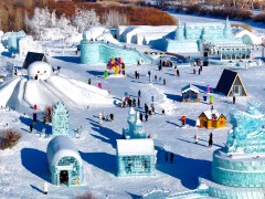 全国首个“毛绒绒”主题冰雪乐园亮相呼伦贝尔